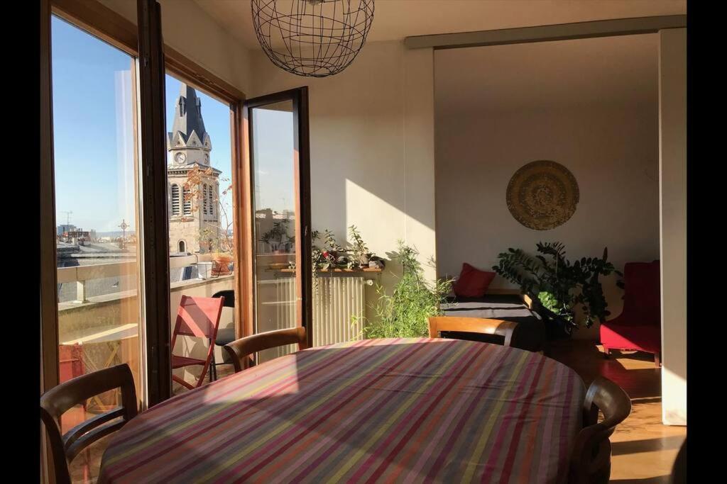 Le Charme De Montmartre A Ciel Ouvert Párizs Kültér fotó